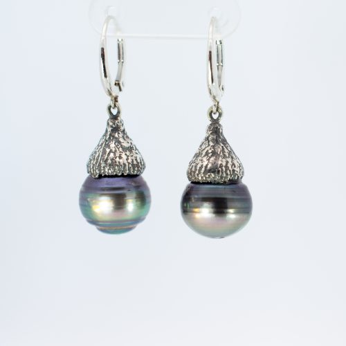 Wave Action Series, Black Tahitian Pearl Hairy Oak top earrings